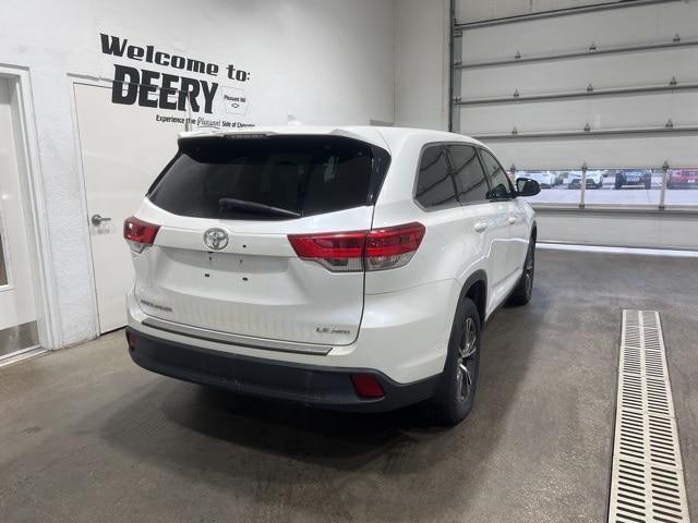 used 2019 Toyota Highlander car, priced at $24,999