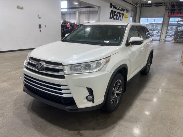 used 2019 Toyota Highlander car, priced at $24,999
