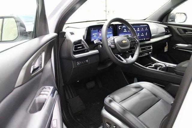 new 2026 Chevrolet Traverse car, priced at $45,678