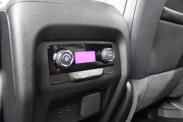 new 2026 Chevrolet Traverse car, priced at $45,678