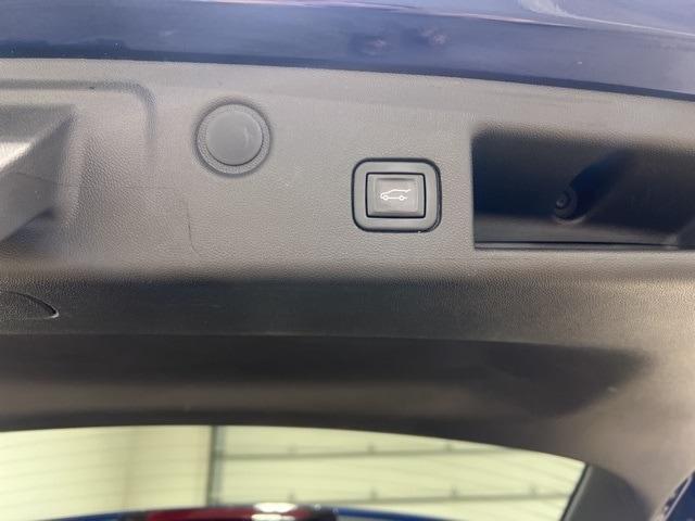 used 2022 Chevrolet Equinox car, priced at $25,999