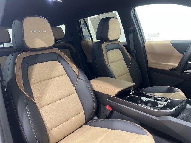 new 2025 Chevrolet Equinox car, priced at $31,995