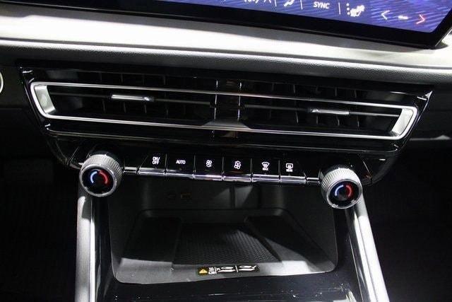 new 2026 Chevrolet Traverse car, priced at $44,888