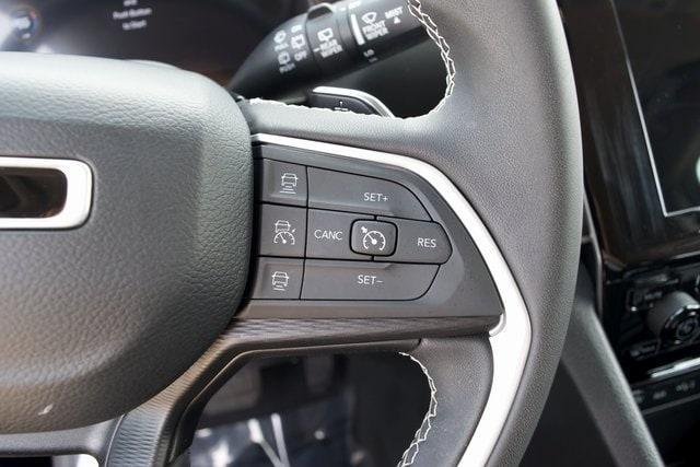 used 2023 Jeep Grand Cherokee car, priced at $28,298