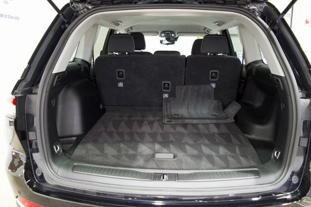 used 2023 Jeep Grand Cherokee car, priced at $28,298