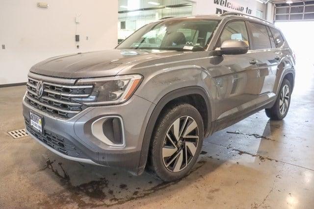 used 2024 Volkswagen Atlas car, priced at $32,940