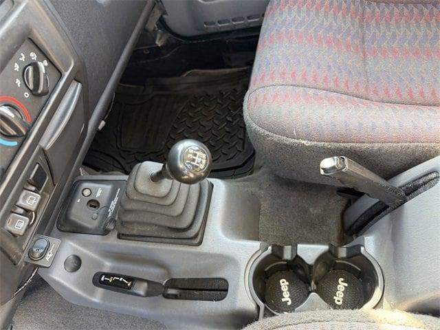 used 2000 Jeep Wrangler car, priced at $7,162