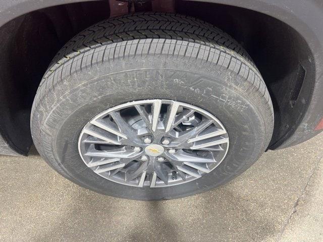 new 2025 Chevrolet Traverse car, priced at $41,999