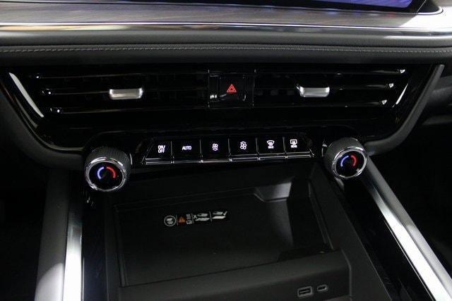 new 2025 Chevrolet Suburban car, priced at $76,708