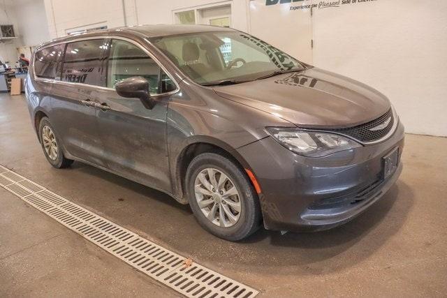 used 2017 Chrysler Pacifica car, priced at $13,016