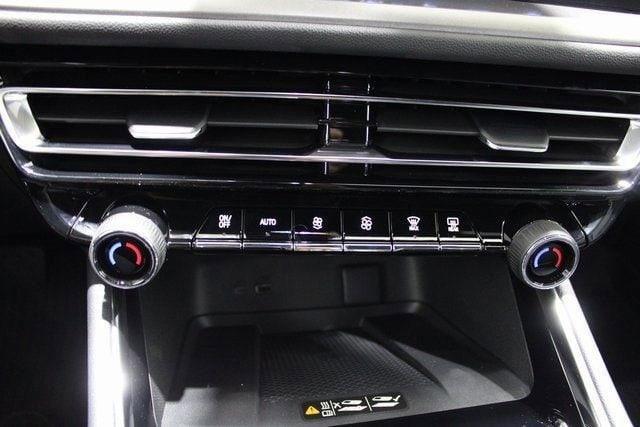 new 2026 Chevrolet Traverse car, priced at $44,988