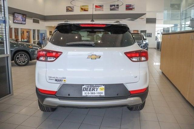 new 2025 Chevrolet TrailBlazer car, priced at $29,870