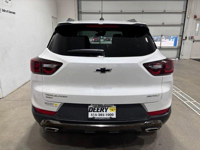 new 2025 Chevrolet TrailBlazer car, priced at $29,999