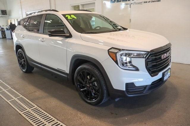 used 2024 GMC Terrain car, priced at $25,195