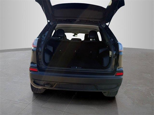 used 2022 Jeep Cherokee car, priced at $23,548