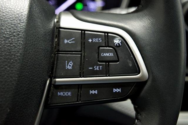 used 2022 Toyota Highlander car, priced at $30,312