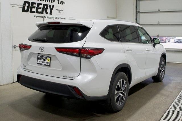 used 2022 Toyota Highlander car, priced at $30,312