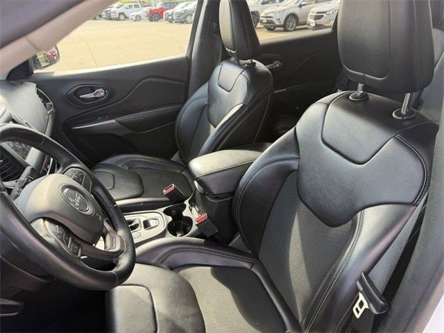 used 2019 Jeep Cherokee car, priced at $18,035