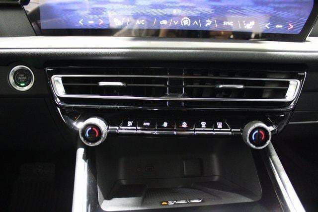 new 2026 Chevrolet Traverse car, priced at $45,998