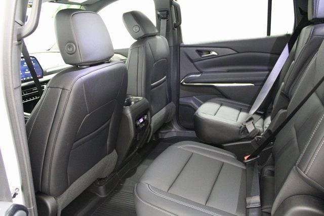 new 2026 Chevrolet Traverse car, priced at $45,998