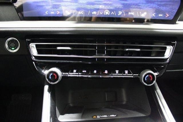 new 2026 Chevrolet Traverse car, priced at $44,988