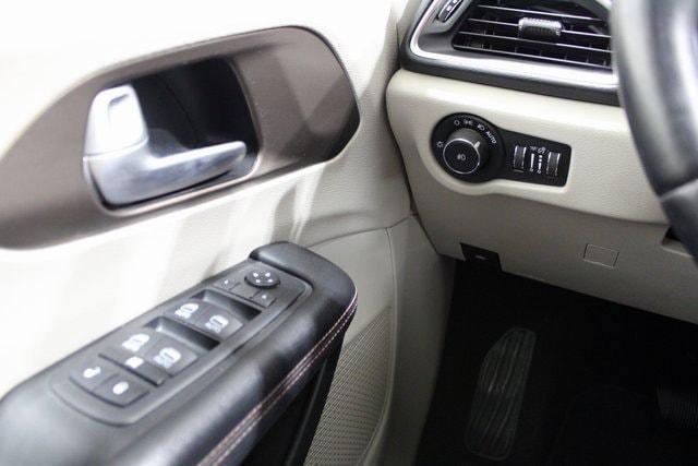 used 2018 Chrysler Pacifica car, priced at $13,218