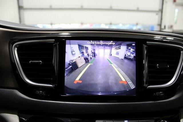 used 2018 Chrysler Pacifica car, priced at $13,218