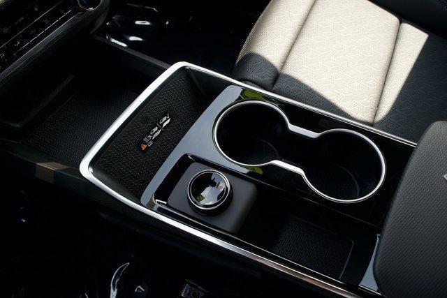 new 2026 Chevrolet Equinox car, priced at $31,998