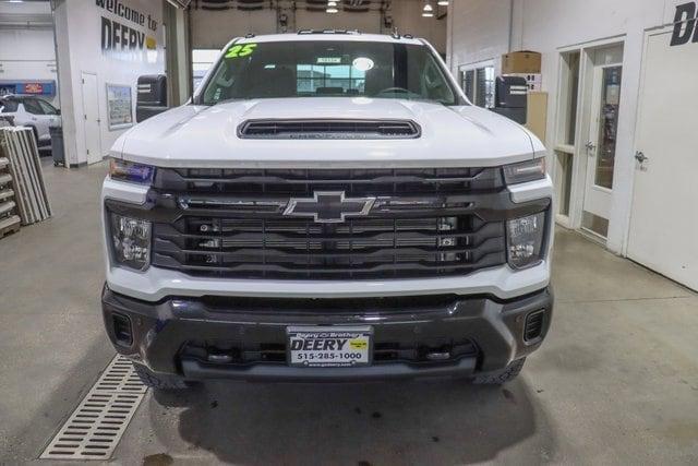 new 2025 Chevrolet Silverado 2500 car, priced at $60,999