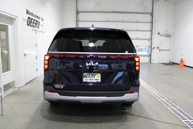 used 2025 Kia Carnival car, priced at $38,138