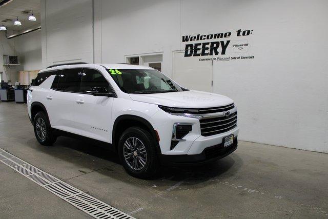 new 2026 Chevrolet Traverse car, priced at $44,268