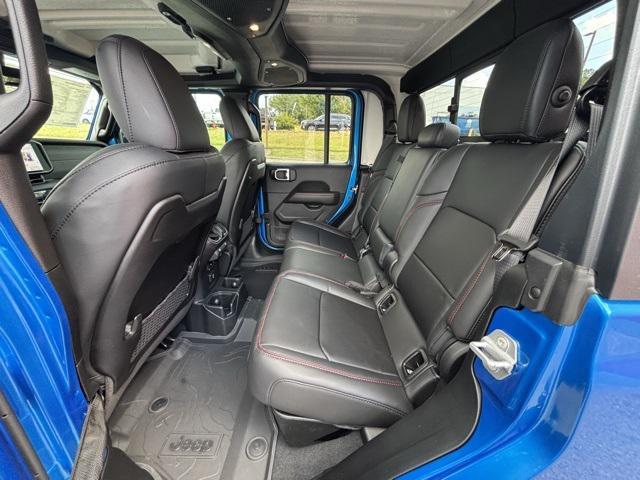 new 2025 Jeep Gladiator car, priced at $58,580
