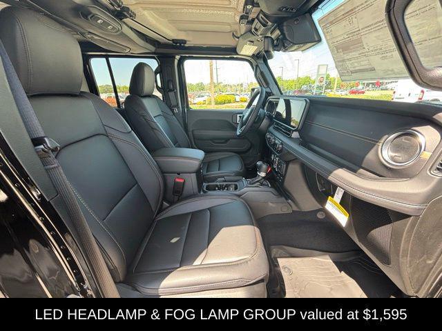 new 2025 Jeep Gladiator car, priced at $48,125