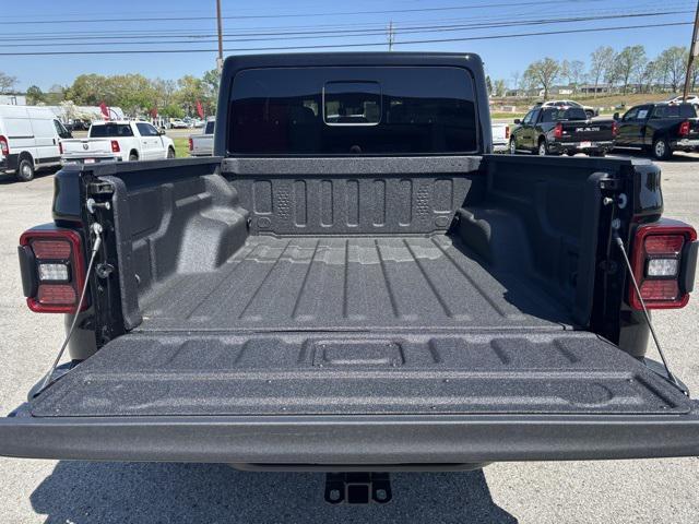 new 2025 Jeep Gladiator car, priced at $55,730