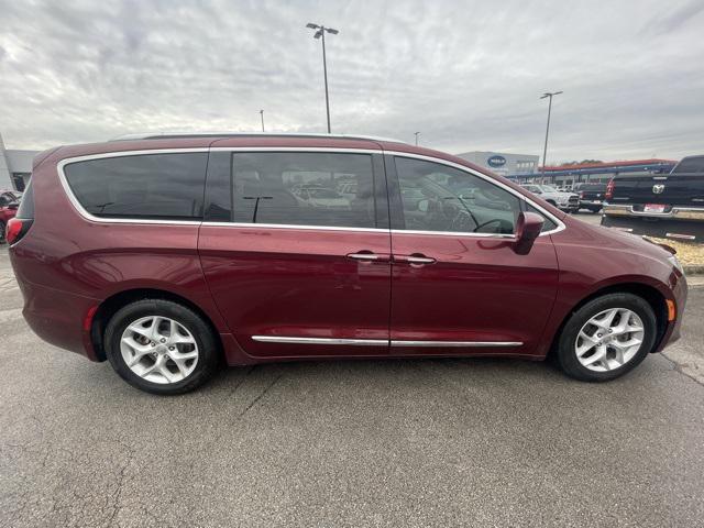 used 2017 Chrysler Pacifica car, priced at $17,995