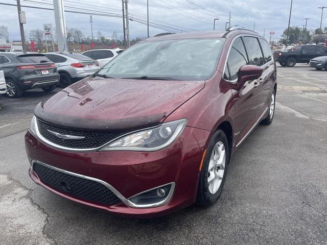 used 2017 Chrysler Pacifica car, priced at $17,995