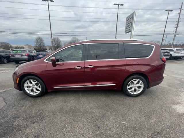 used 2017 Chrysler Pacifica car, priced at $17,995