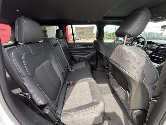 new 2025 Jeep Grand Cherokee car, priced at $29,019