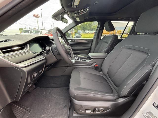 new 2025 Jeep Grand Cherokee car, priced at $29,019