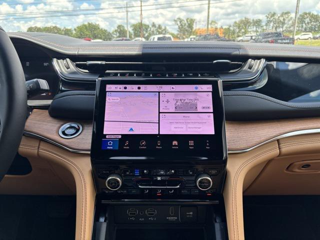 new 2025 Jeep Grand Cherokee L car, priced at $62,776