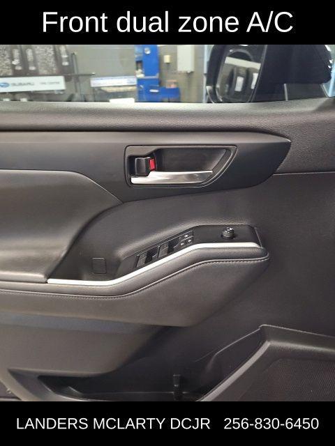 used 2022 Toyota Highlander car, priced at $36,497