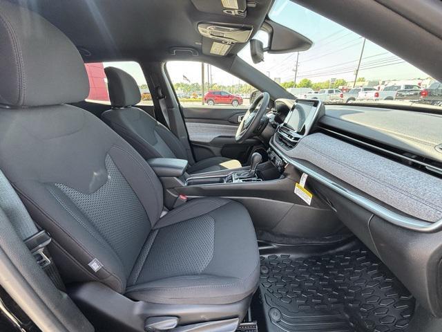 new 2025 Jeep Compass car, priced at $26,990