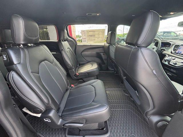 new 2025 Chrysler Voyager car, priced at $33,584