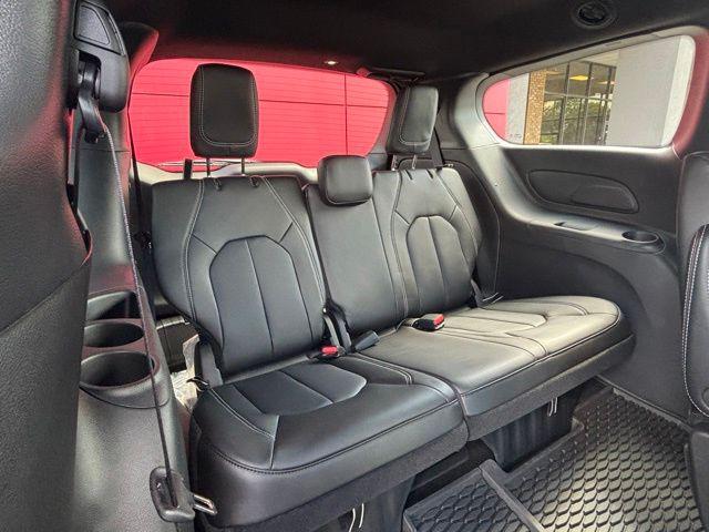 new 2025 Chrysler Voyager car, priced at $33,584