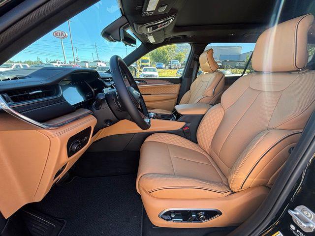 new 2025 Jeep Grand Cherokee L car, priced at $67,490