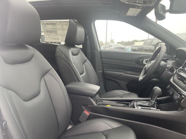 new 2025 Jeep Compass car, priced at $32,835