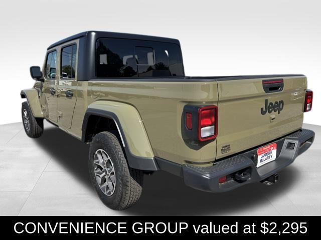 new 2025 Jeep Gladiator car, priced at $43,030