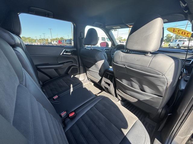 used 2024 Mitsubishi Outlander car, priced at $24,497