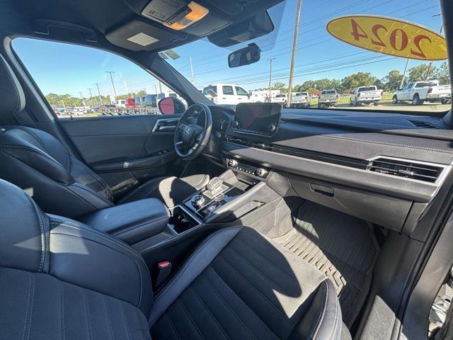used 2024 Mitsubishi Outlander car, priced at $24,497