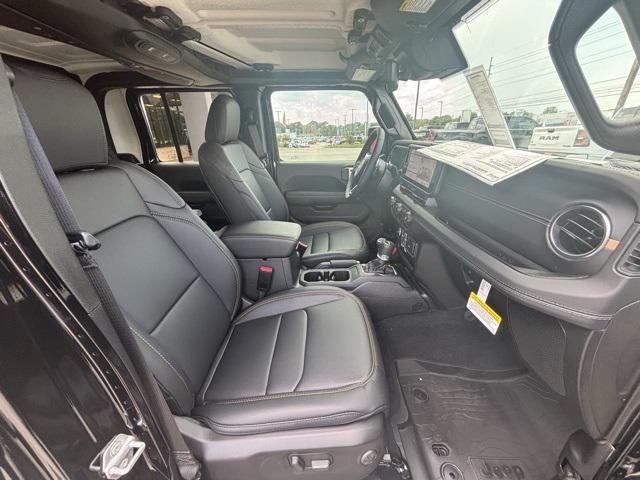 new 2025 Jeep Gladiator car, priced at $47,377